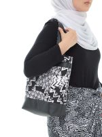 Tote Beg - 01 - Image 5